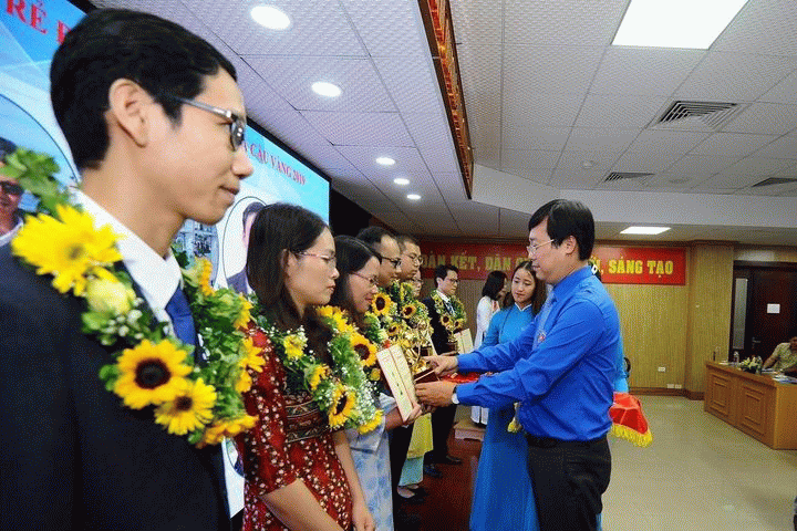 Tân Hiệp Phát lần thứ 9 đồng hành cùng Giải thưởng Quả Cầu Vàng
